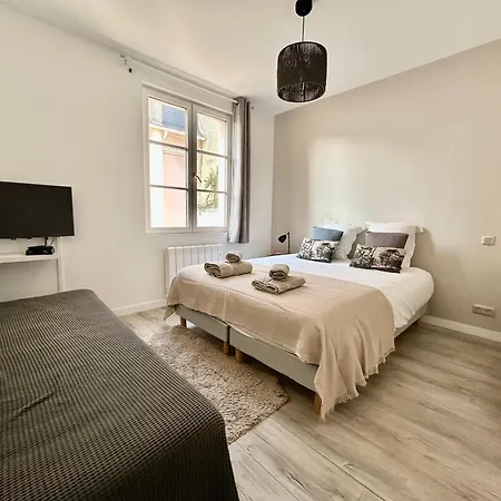 Apartment Voyage A La *