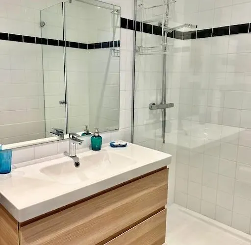 Apartament Voyage A La *